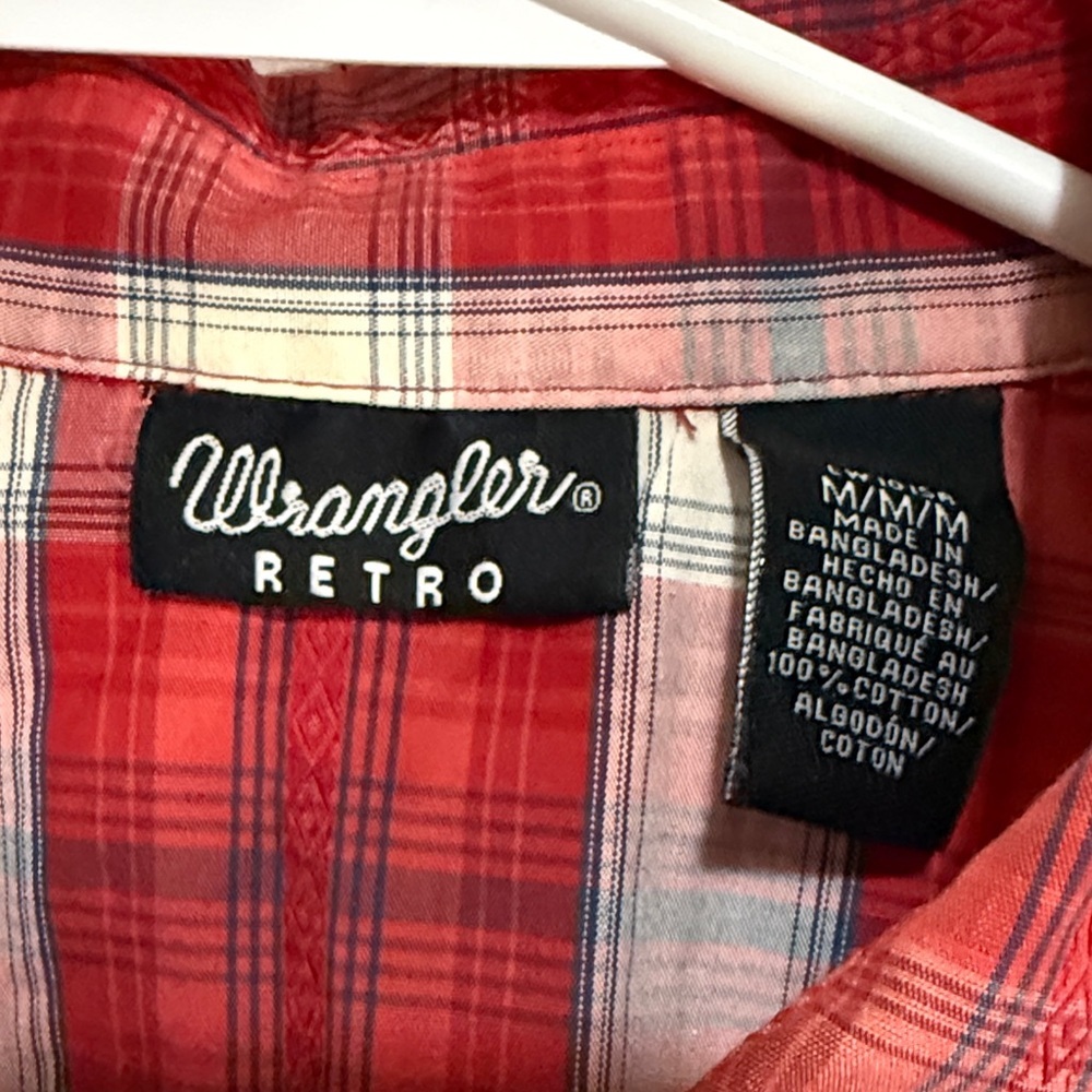 Wrangler Retro Red Plaid Western Snap Shirt Size M | Pearl Snaps & Piping Detail - Picture 3 of 4